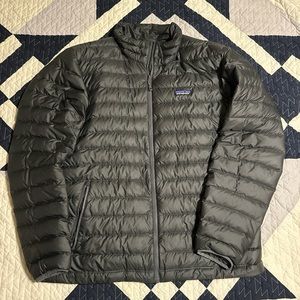 Patagonia Puffer Jacket- XL